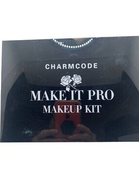 Charmcode Make It Pro Makeup Kit With Eyeshadow Blush Contour Mirror & Applicato